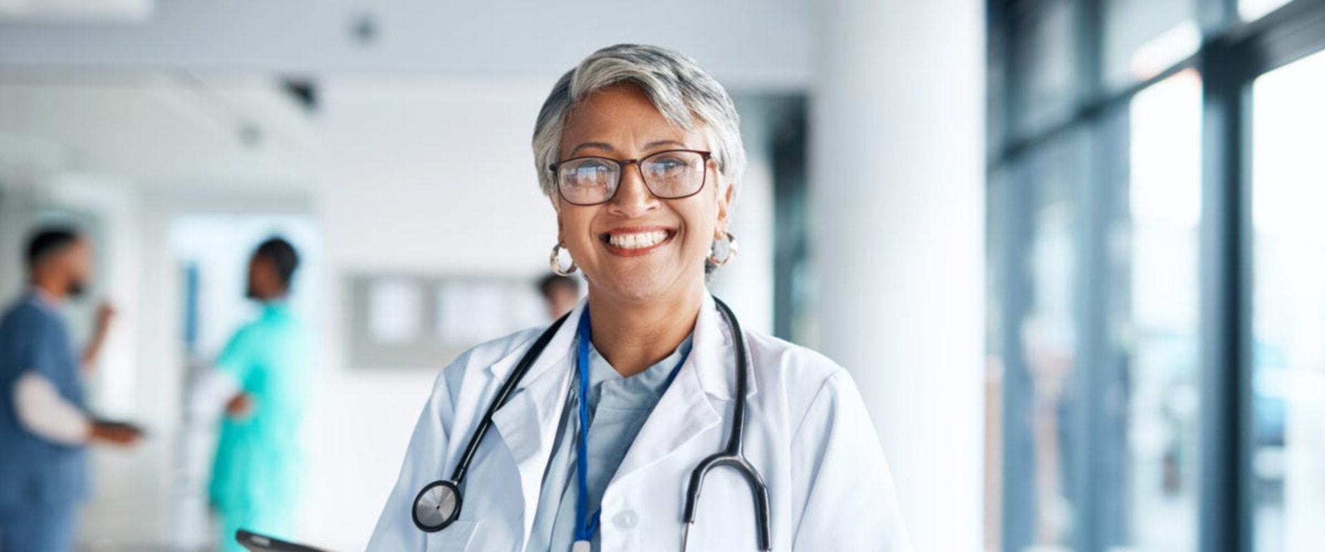 Ratings and Reviews from Medical Professionals and Experts: Finding the Best and Most Affordable National Clinics
